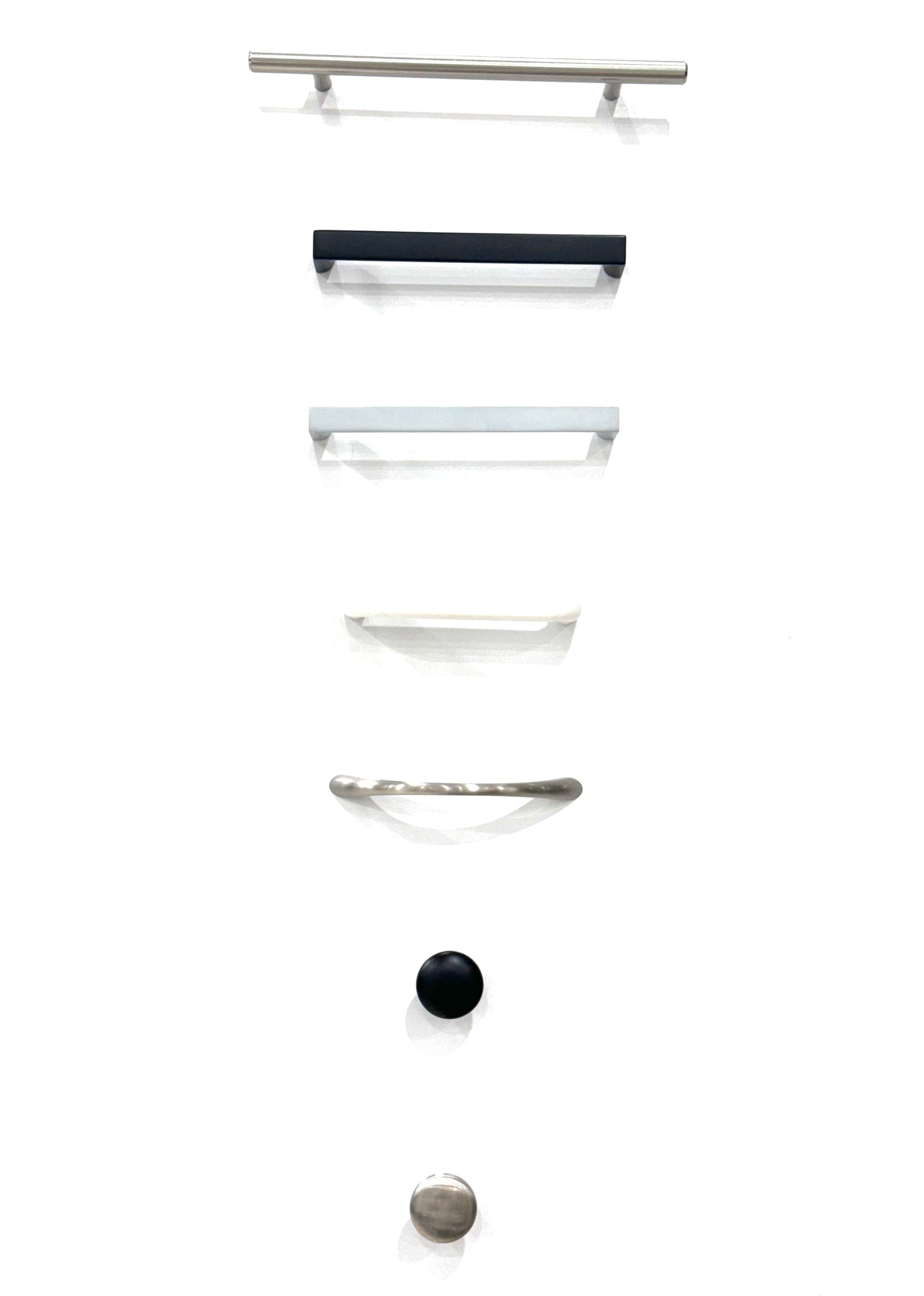 Knobs & handles